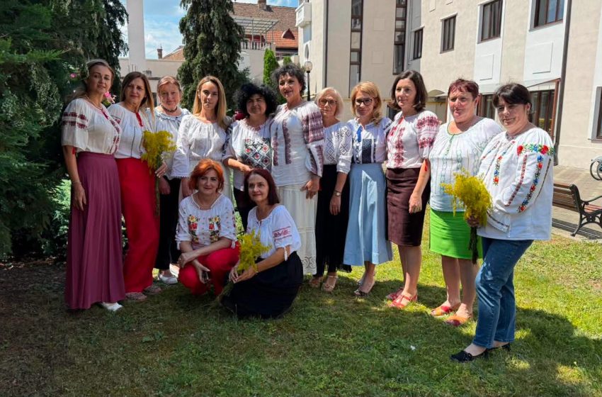  Ziua Iei și a Sânzienelor, celebrate la Primăria Bistrița. FOTO
