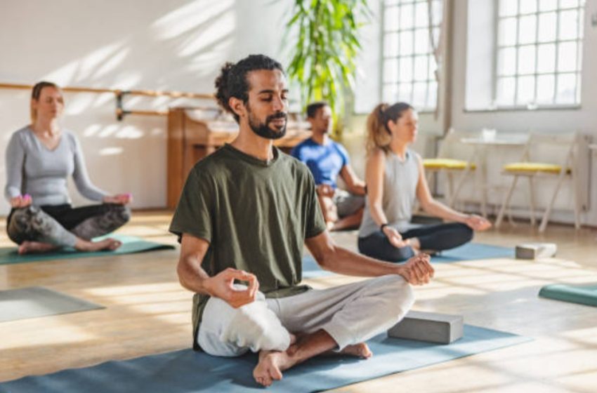  Namaste: Primăria Beclean a angajat un referent instructor Yoga grad profesional I