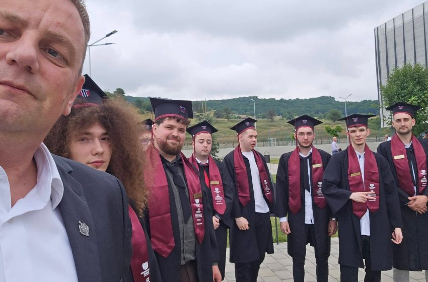 Mesajul senatorului Cristian Nicula pentru absolvenții UTCN-Extensia Bistrița