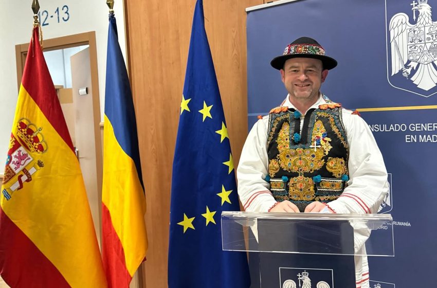  La Mulți Ani, Menuț Maximinian!