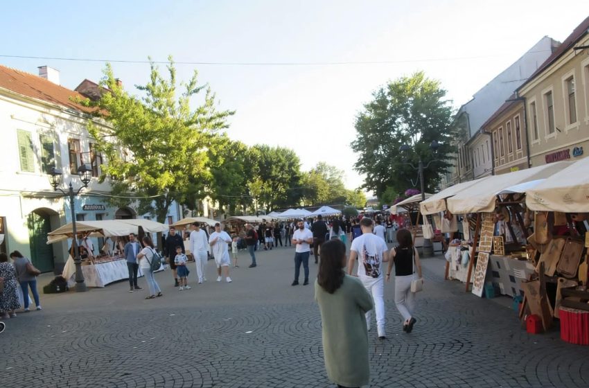  Amenzi de aproape 30.000 de lei la Zilele Bistriței. Poliția Locală a confiscat și marfă vândută ilegal