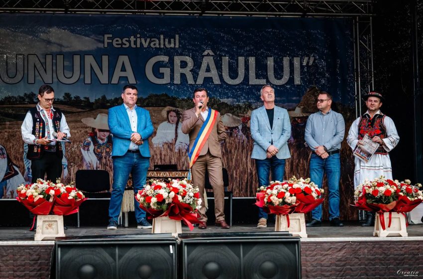  Festivalul Cununa Grâului a adunat comunitatea din Spermezeu în jurul tradițiilor. FOTO