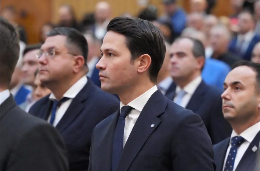  Robert Sighiartău: Să lăsăm românii să decidă. Alegerile anticipate sunt soluția