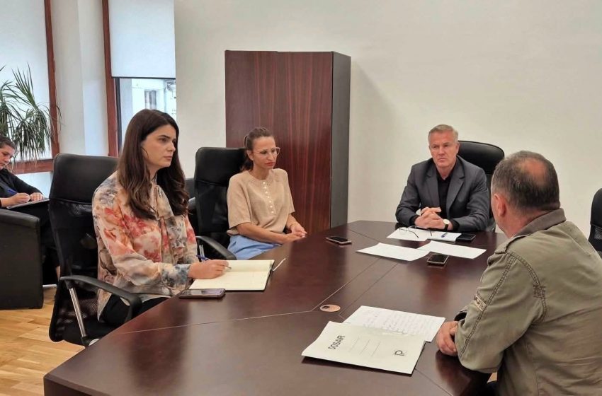  Prefectul Stelian Dolha: „O comunitate merită condiții decente, nu promisiuni”