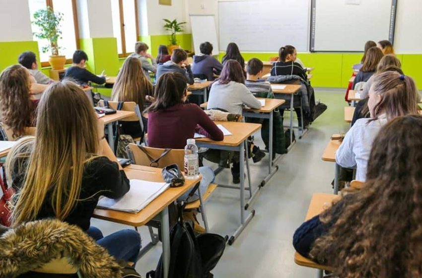  Peste 500 de locuri au rămas neocupate în liceele din Bistrița-Năsăud după prima etapă a repartizării computerizate. Ele reprezintă 22,5% din totalul de 2.368 de locuri disponibile în județ.