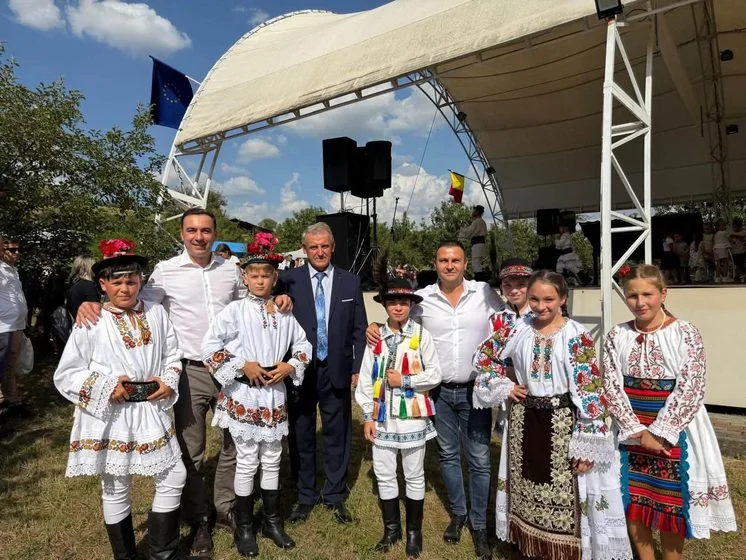  Deputatul Daniel Suciu, prezent la Zilele Comunelor Monor și Ciceu-Giurgești: „Cea mai mare bogăție a meleagurilor noastre sunt oamenii faini”. FOTO