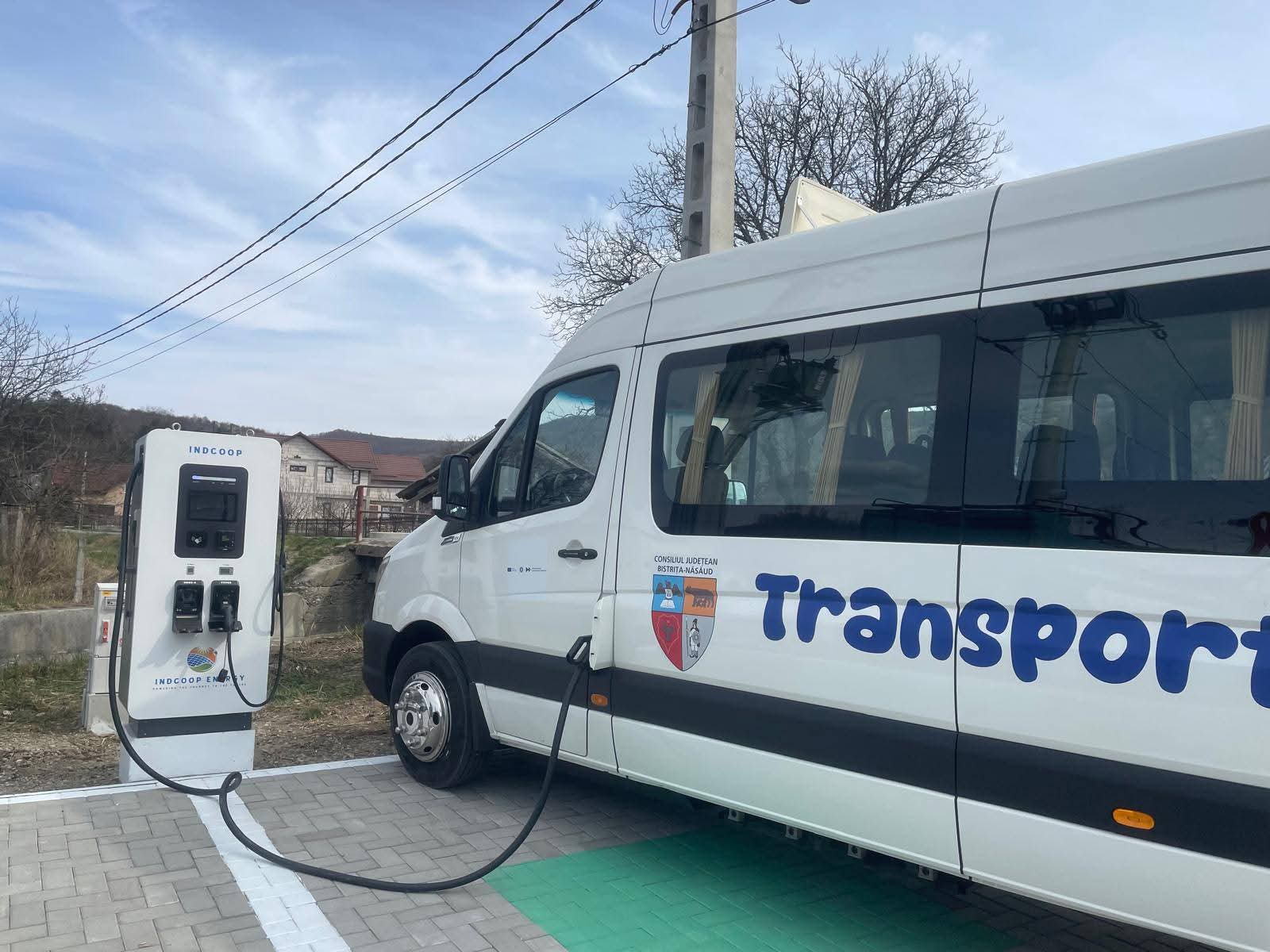  Stațiile de încărcare pentru mașini electrice din Negrilești și Breaza au devenit funcționale. FOTO