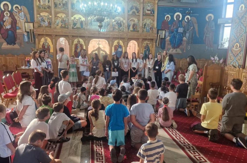  O nouă ediție a taberei „Copilărie binecuvântată într-o vacanță activă”, la Biserica „Sf.Treime” Bistrița. FOTO
