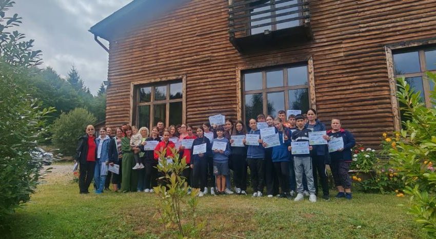  TELCIU: Tabăra tematică cu specific ecologic – „Din respect pentru natură”