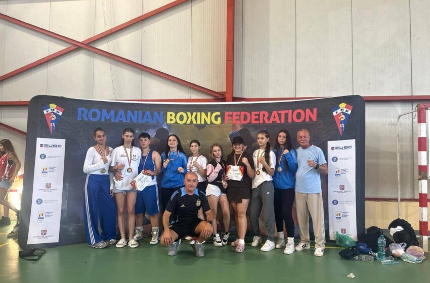  Nouă medalii pentru CSM Bistrița la Campionatul Național de box. Performanță remarcabilă pentru sportivele bistrițene.