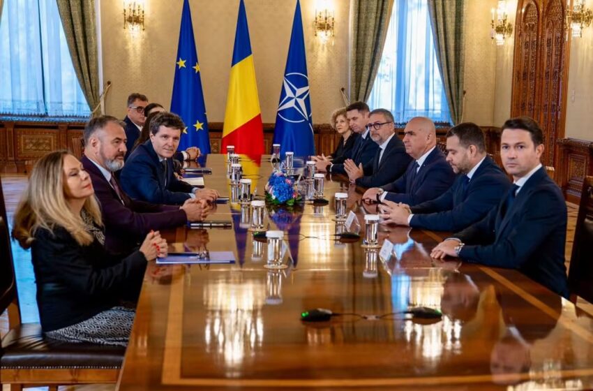  Robert Sighiartău: La consultările de astăzi de la Cotroceni, PNL a propus două soluții: un guvern politic, condus de Siegfried Mureșan, sau un cabinet tehnocrat cu mandat clar și limitat
