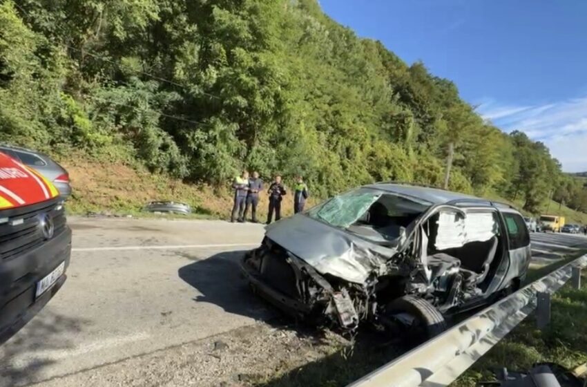  Patru persoane, la spital după un accident rutier produs la Salva. O femeie a fost descarcerată