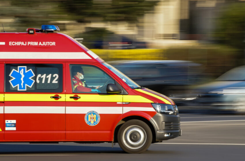  Accident pe bulevardul Decebal din Bistrița. Pieton acroșat de un autoturism