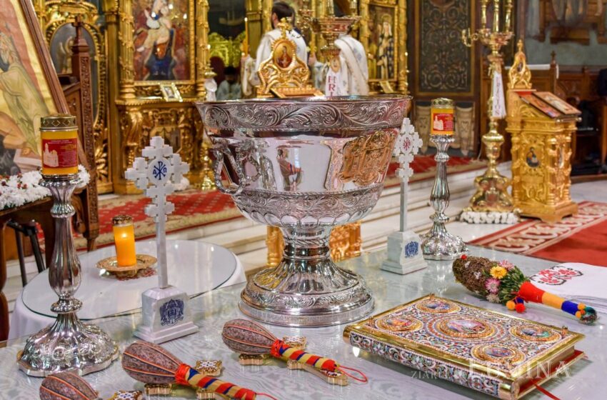  Sărbători religioase cu cruce neagră şi cruce roşie în octombrie 2026 