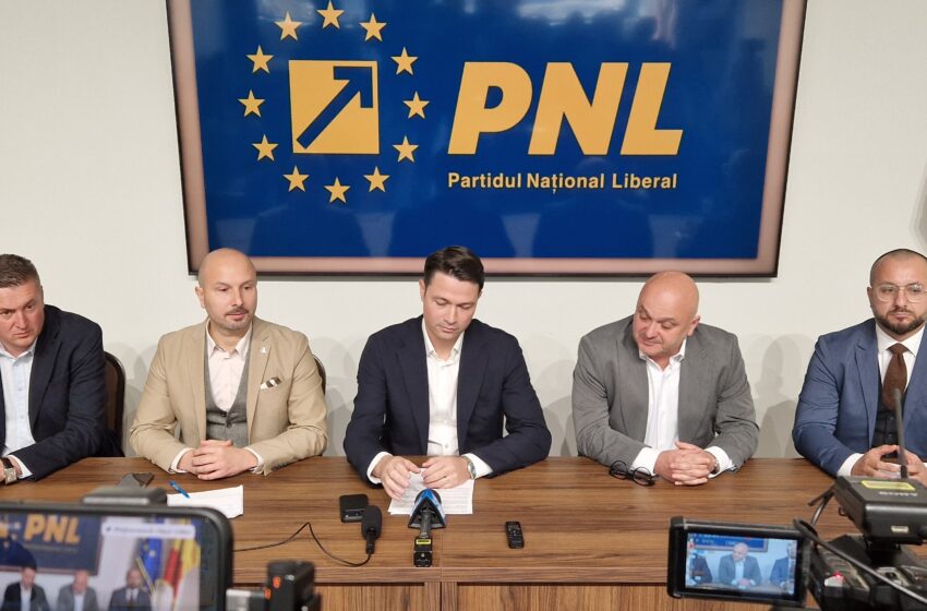  PNL Bistrița-Năsăud nu solicită demisia reprezentanților din instituții publice și companii de stat. Ce a spus Robert Sighiartău