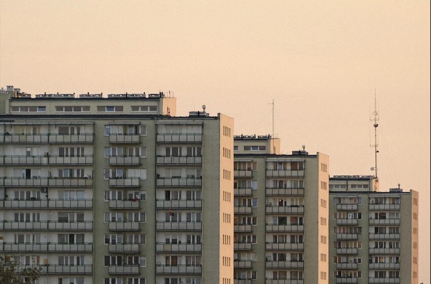  Bistrițenii pot depune cereri pentru locuințe sociale și de necesitate începând cu 1 noiembrie