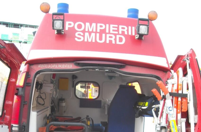  O tânără de 30 de ani din Bistrița, transportată de urgență la spital după o intoxicație voluntară cu medicamente