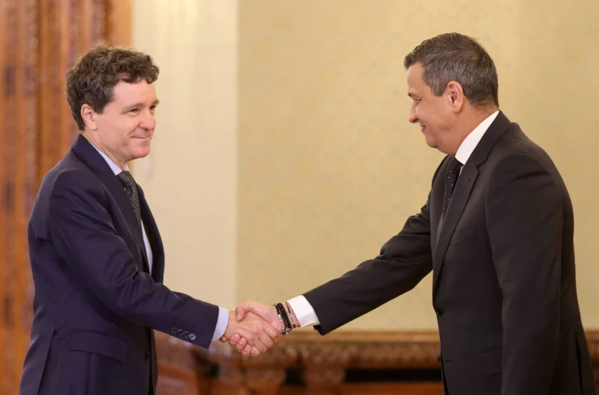  PSD intră la guvernare! Cine sunt cei 11 miniștri din echipa lui Luca Niculescu